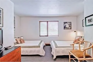 Ute Condos-2