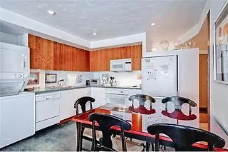 Ute Condos-3